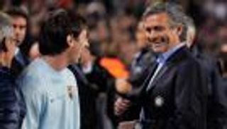 مورينيو ينتقد فشل يونايتد في وضع ميسي داخل "قفص"