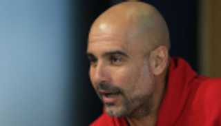 جوارديولا يدافع عن فلسفته مع مانشستر سيتي