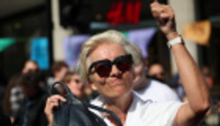 اعتقال 682 متظاهرا باحتجاجات المناخ في لندن