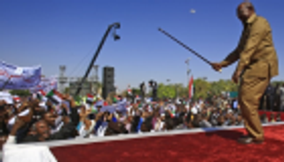 صحف سودانية: تهديدات بالقتل لمسؤول التحقيق حول فساد نظام البشير