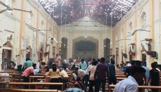 من تفجيرات الناس التي شهدتها سريلانكا