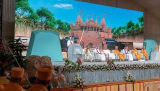 وضع حجر الأساس لأول معبد هندوسي في أبوظبي