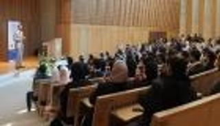 تخريج 94 إماراتياً من المنتسبين لبرنامج الذكاء الاصطناعي في بريطانيا