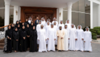 محمد بن راشد ومحمد بن زايد يستقبلان المشاركين في ملتقى شباب الإمارات العالمي