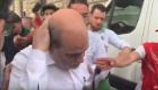 بالفيديو.. جزائريون بباريس يطردون قياديا إخونجيا بمظاهرة: ارحل يا خائن