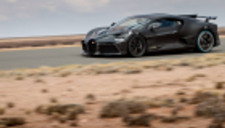 بالصور.. بوجاتي "DIVO" تنجح في اختبار سرعة وسط أجواء حارة