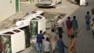 العمال الأجانب في قطر ينتفضون احتجاجا على سوء المعيشة وتأخر رواتبهم