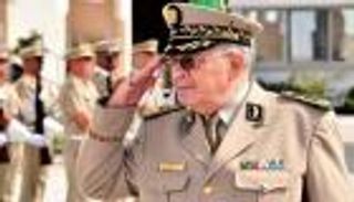 قائد الأركان الجزائري: الجيش يكفل ضمانات للقضاء لمتابعة ملفات الفساد