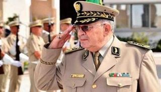 قائد أركان الجيش الجزائري أحمد قايد صالح