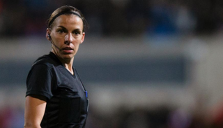 الحكمة الفرنسية ستيفاني فرابارت