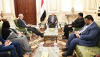 هادي: نتعامل إيجابيا لتنفيذ اتفاق الحديدة رغم مماطلة مليشيا الحوثي