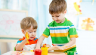 تحذير من إفراط الأطفال في مشاهدة التلفزيون: ساعة يوميا تكفي