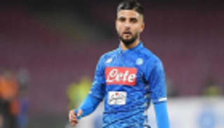 إنسيني يحسم مصيره مع نابولي