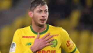 أزمة قلبية تنهي حياة والد سالا