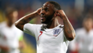 "اليويفا" يحرم الجبل الأسود من جماهيره بسبب العنصرية ضد الإنجليز