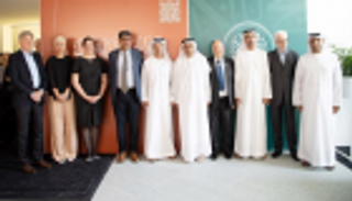 كُتاب وأدباء يشيدون بدور الإمارات في دعم المفكرين والمثقفين