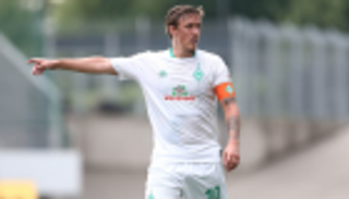 روما يخطط لخطف قائد بريمن