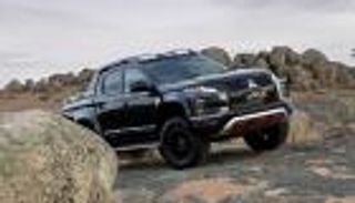 ميتسوبيشي تغزو السوق الأمريكية بشاحنات الـ"بيك آب"