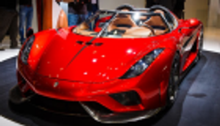 بالفيديو.. شركة سويدية تجري كل اختبارات الحوادث بسيارة واحدة