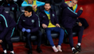 ميسي ضمن الجهاز الفني لبرشلونة أمام ليفانتي