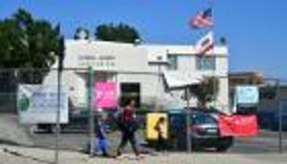 بغالبية الأصوات.. مدرسة مايكل جاكسون السابقة تبقي على اسمه