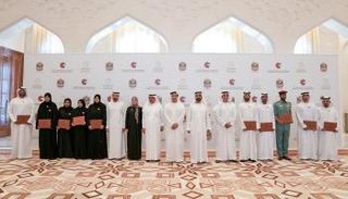 محمد بن راشد يكرم الفائزين بميدالية أبطال السعادة والإيجابية