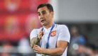 كانافارو يستقيل من تدريب منتخب الصين بعد مباراتين