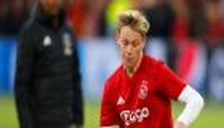 دي يونج يكشف عن استعداداته لمغامرة برشلونة