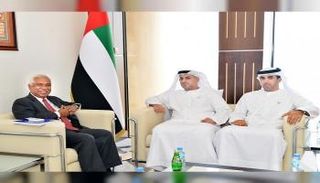 بحث آفاق التعاون بين غرفة أبوظبي وسنغافورة