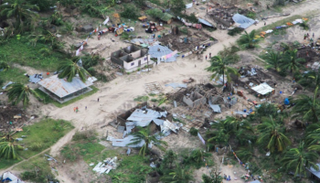 الفيضانات تسبّبت بانهيار المنازل في موزمبيق.