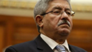 في جلسة مغلقة.. القضاء الجزائري يحقق مع رئيس الوزراء السابق بتهم فساد