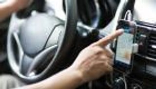 "أوبر" تعتذر عن تغريدة عنصرية لها على تويتر