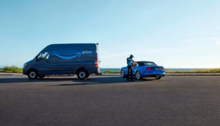 "أمازون" توصل الطلبات لباب السيارة لـ4 ماركات فقط