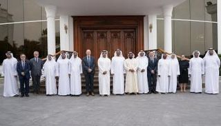 محمد بن زايد خلال استقباله رؤساء الأرشيفات الوطنية في العالم.