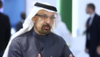 الفالح: صادرات النفط السعودية دون 7 ملايين برميل يوميا مايو المقبل