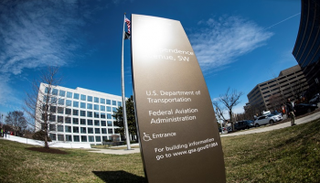 إدارة الطيران الاتحادية الأمريكية تحذر من التحليق المنخفض فوق فنزويلا