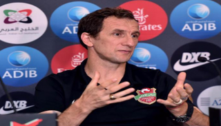 مدرب شباب الأهلي