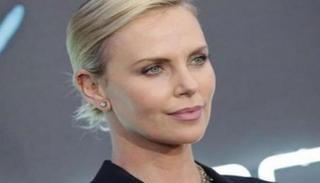 تشارليز ثيرون  