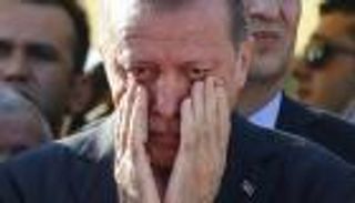 وزير الخارجية التركي يعترف: أنقرة عاجزة عن تدبير واردات النفط بسهولة