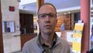 ميسي ذو الموهبة الربانية وفالفيردي الواقعي