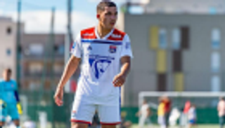 ليون يجهز عرضا ضخما من أجل تحصين بقاء موهبته الجزائرية