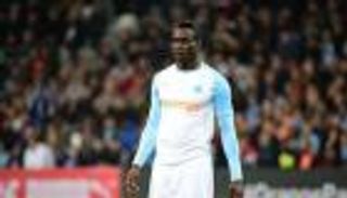 بالوتيلي يستفز رونالدو بعد توهج ميسي أمام ليفربول