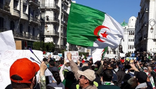 تراجع زخم الحراك بالجزائر