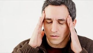 خبراء تغذية يضعون روشتة علاج صداع الصائمين - صورة أرشيفية