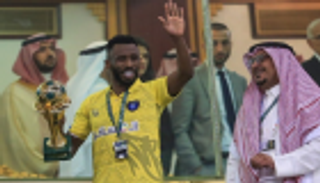 "فيفا" يهنئ التعاون عقب التتويج بكأس الملك.. وترحيب آسيوي بالنادي