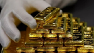 الذهب يهبط لأدنى مستوى في 4 أشهر بفعل بيان المركزي الأمريكي