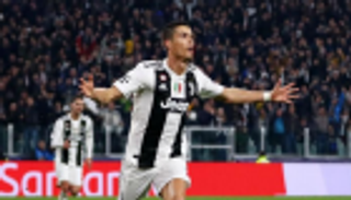 هل يقبل رونالدو الاعتزال في برشلونة؟.. اللاعب يرد