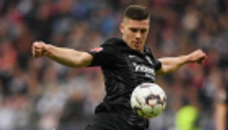 فرانكفورت يطلب التعاقد مع مهاجم ريال مدريد لتعويض يوفيتش