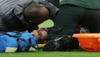 منتخب مصر يوضح موقفه من إصابة صلاح