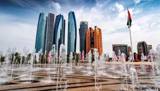 أبوظبي عاصمة دولة الإمارات العربية المتحدة 